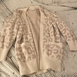 Barefoot dreams leopard white cardigan size M